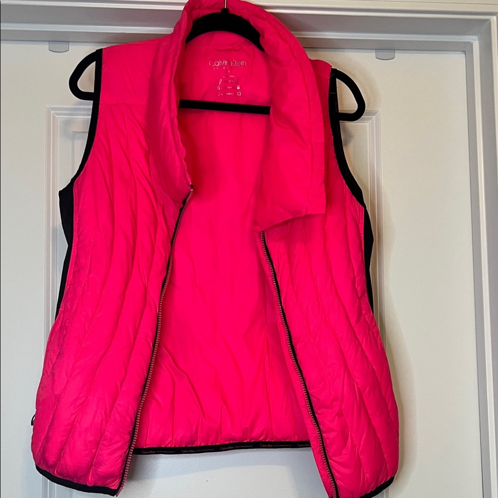 Women’s Calvin Klein Hot Pink & black Quilted Vest